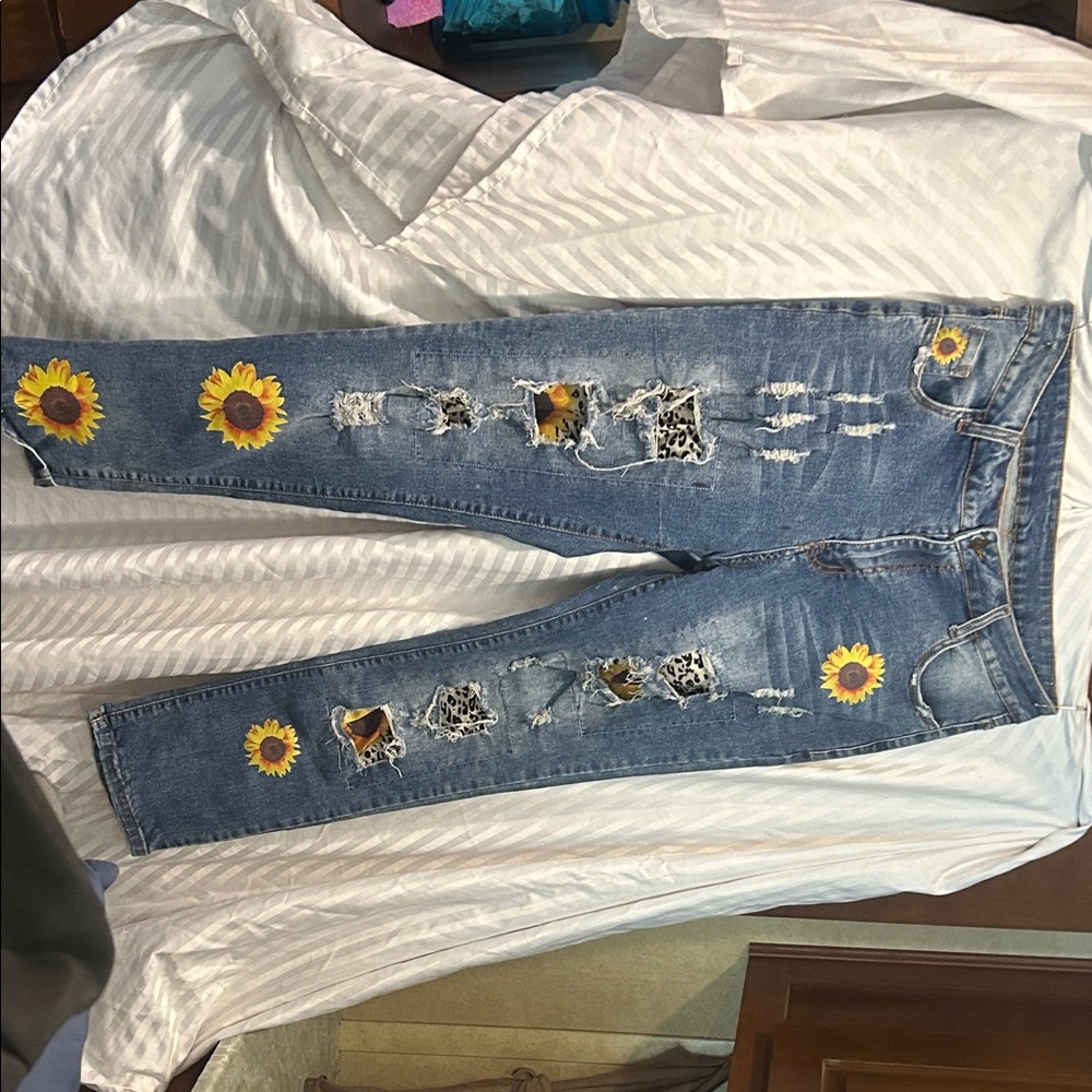 Floral Distressed Skinny Jeans